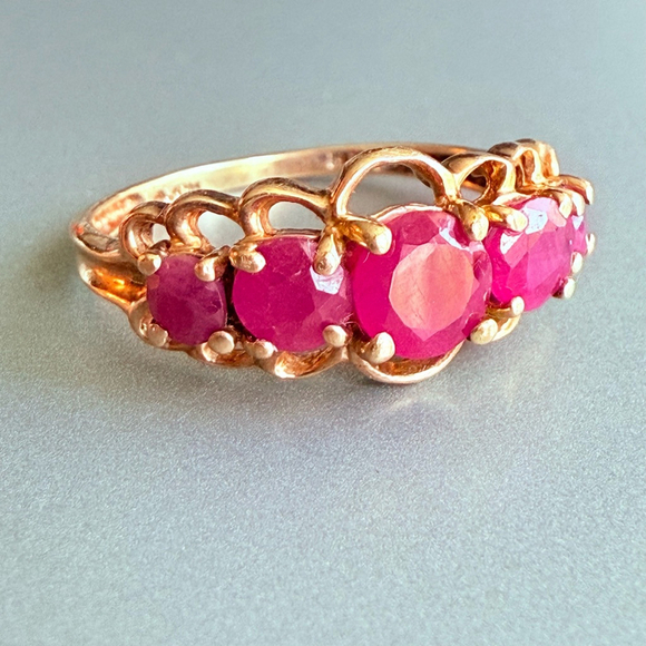 Estate 10K Solid Gold 1.6 TCW Natural Ruby 5Stone Channel Set Ring JCM Mauritius - Picture 2 of 11